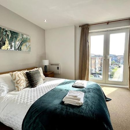 Beachfront Bliss With Spectacular Views Llanelli Exterior photo